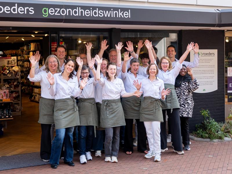 Broeders-Gezondheidswinkel-Team-2