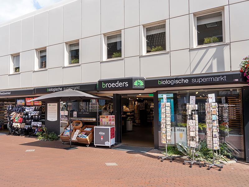 Broeders-Gezondheidswinkel-winkel-2